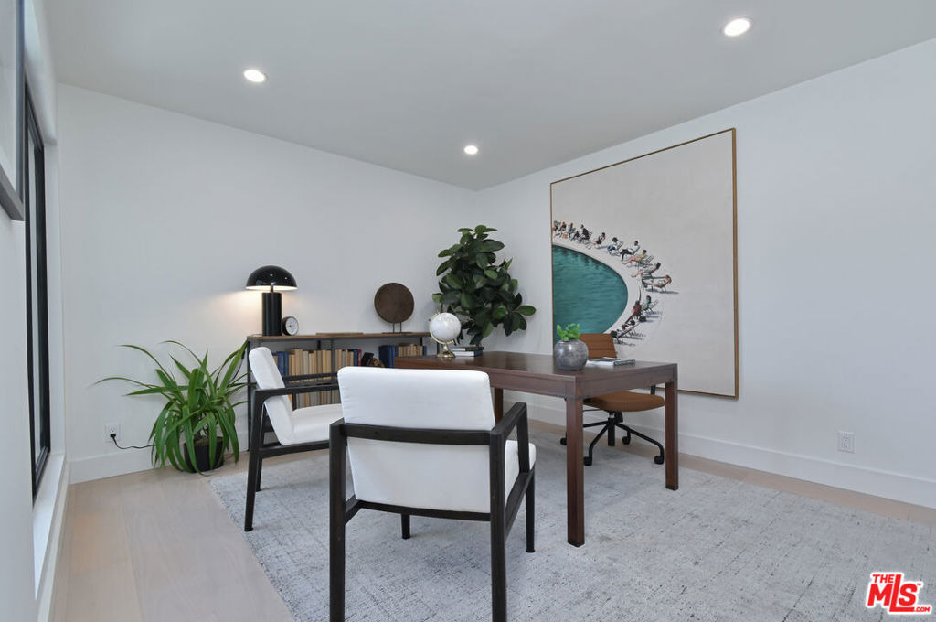 15431 Milbank Street - Photo 40