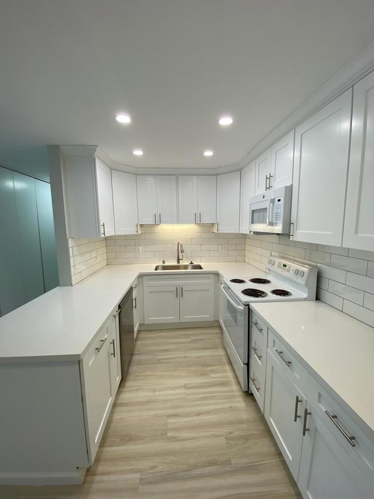 2510 Torrey Pines Rd - Photo 8