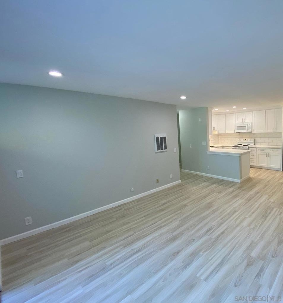 2510 Torrey Pines Rd - Photo 7