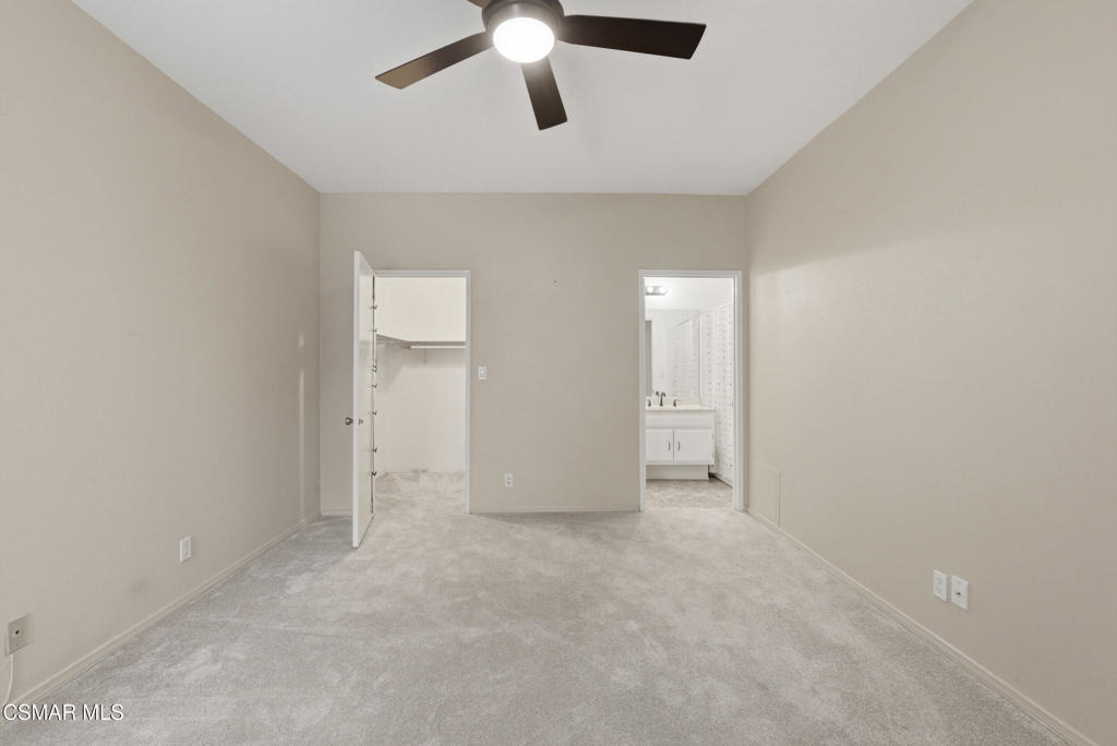 7211 Cozycroft Avenue - Photo 15
