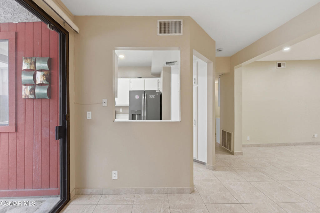7211 Cozycroft Avenue - Photo 24