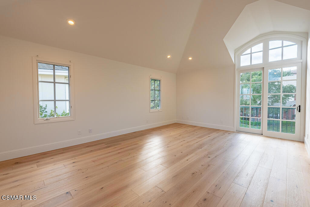 2390 Crombie Court - Photo 29