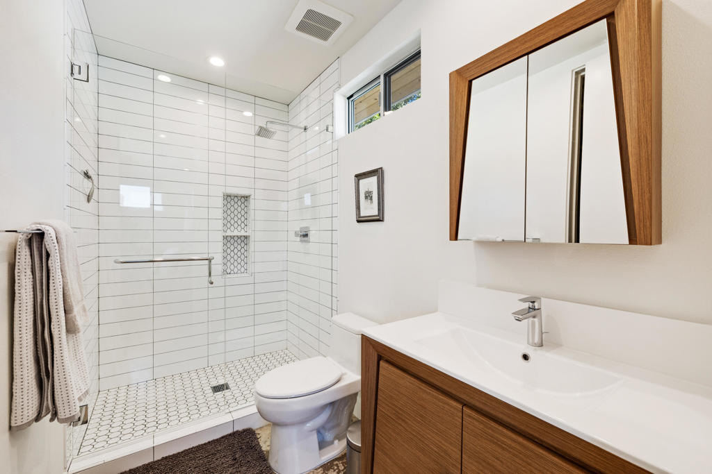 42920 Caballeros Drive - Photo 22