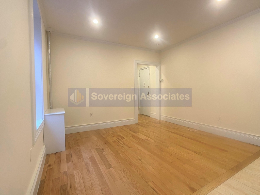 625 West 152nd Street - Photo 1