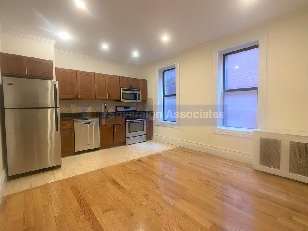 625 West 152nd Street - Photo 0