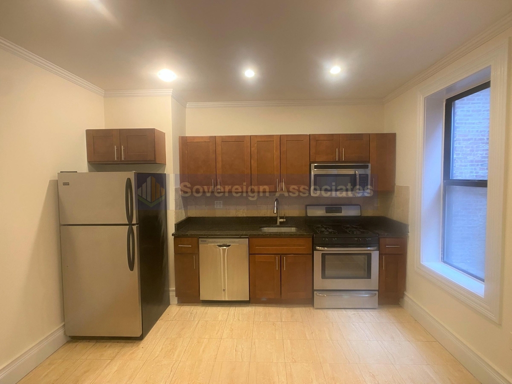 625 West 152nd Street - Photo 3
