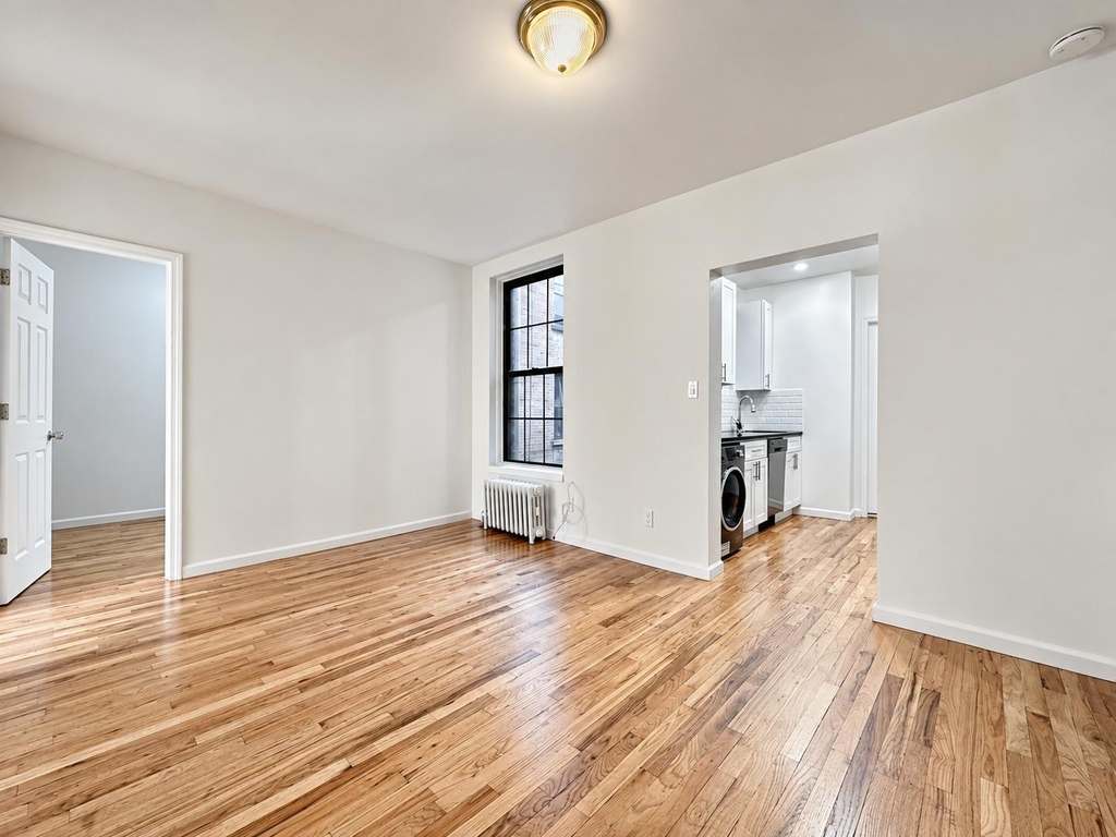 401 East 68th Street - Photo 7