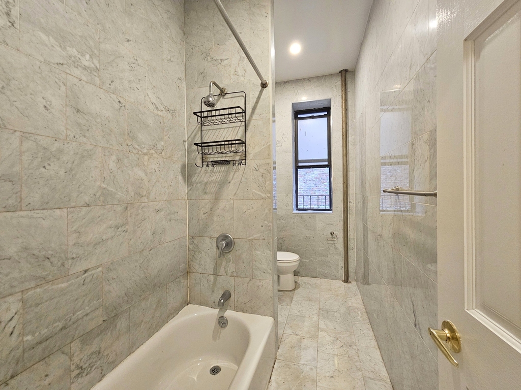 270 Fort Washington Avenue - Photo 10