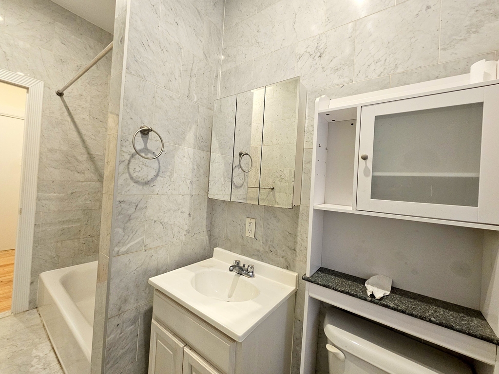 270 Fort Washington Avenue - Photo 11