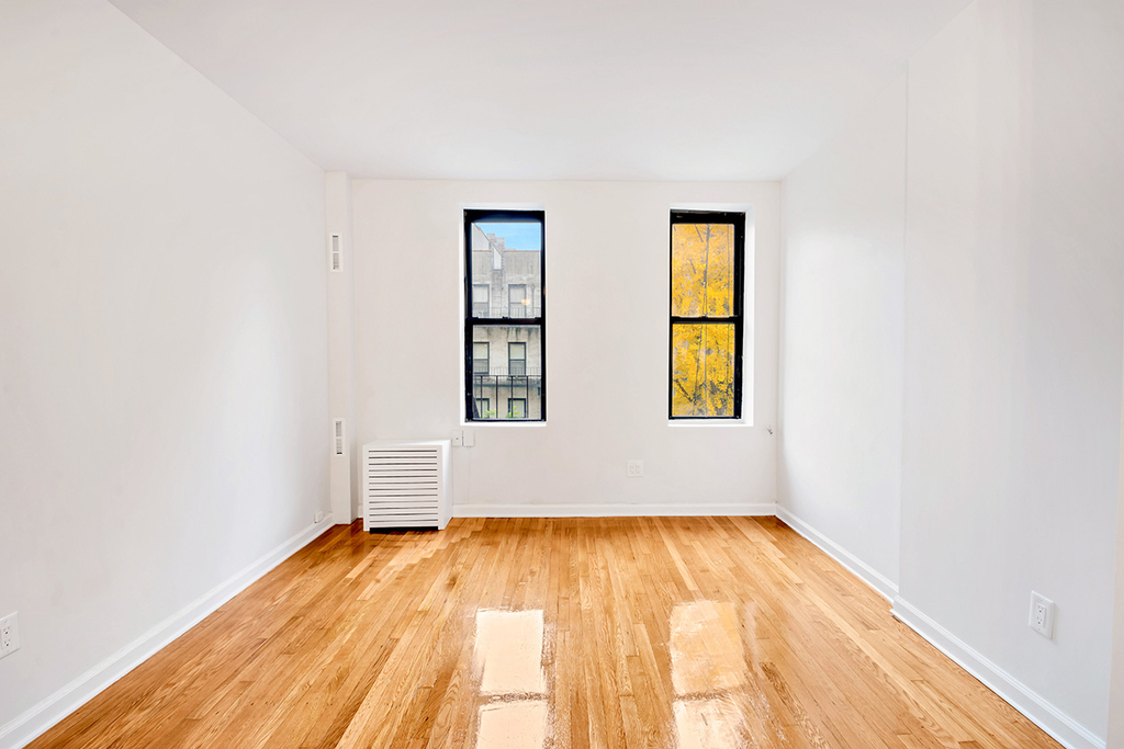 West 49th Street - Photo 2