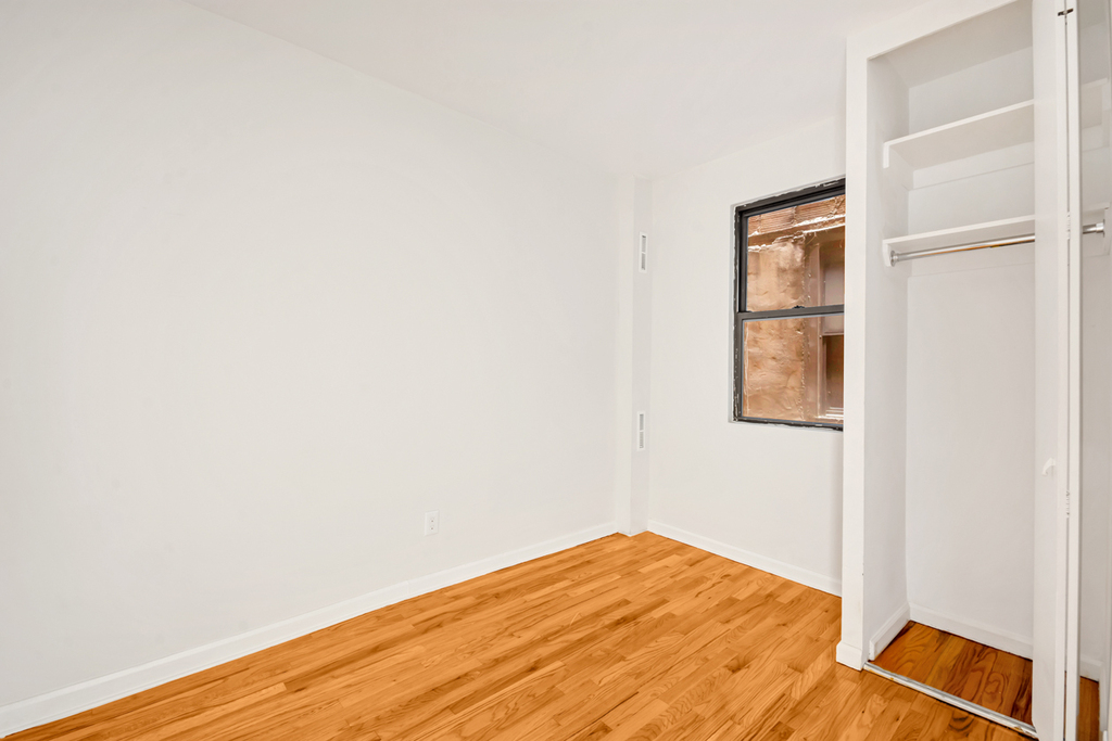 West 49th Street - Photo 3