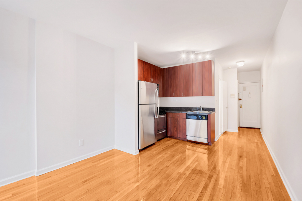 West 49th Street - Photo 0