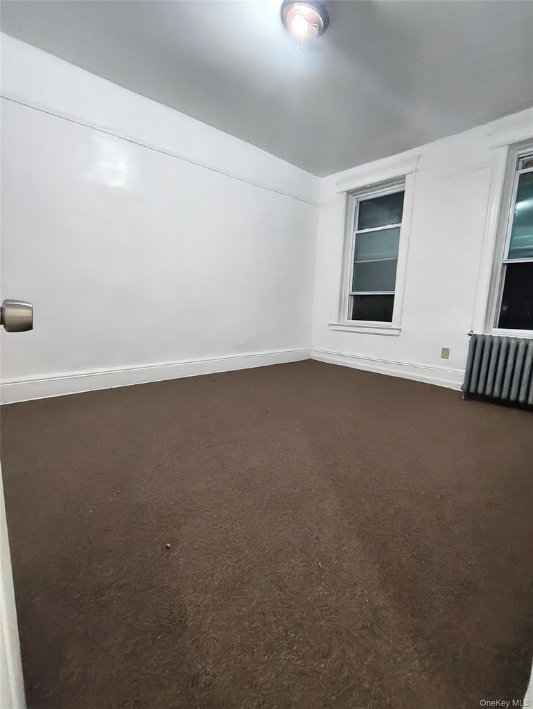 106-47 Union Hall Street - Photo 8
