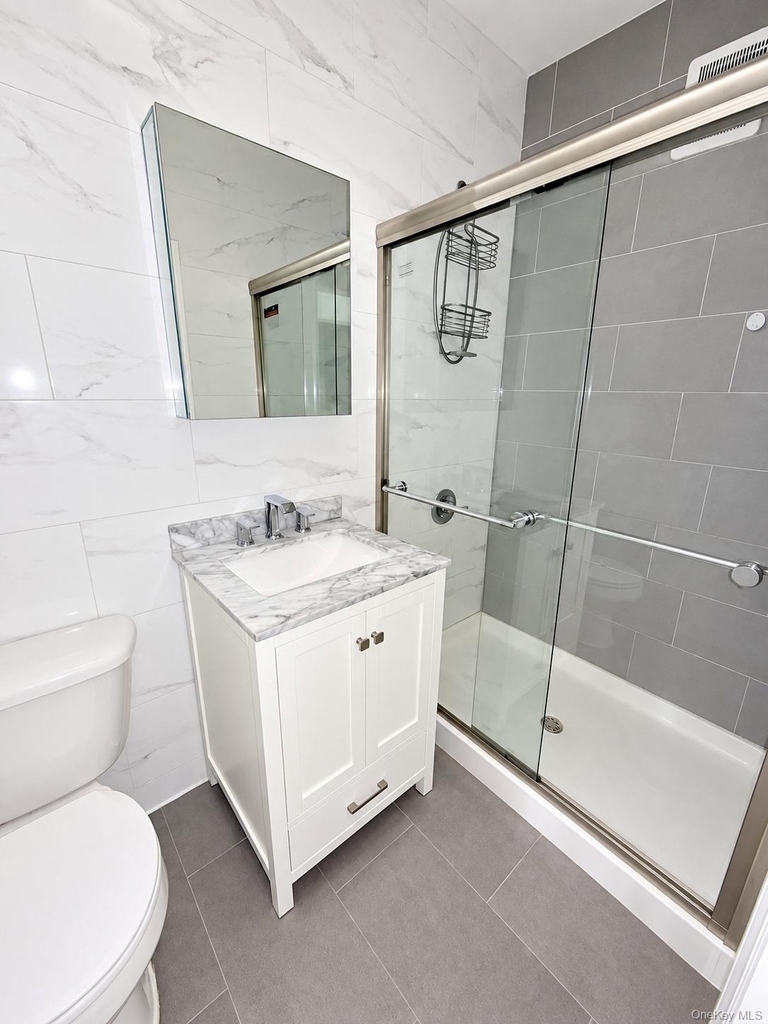 6052 80th Avenue - Photo 4
