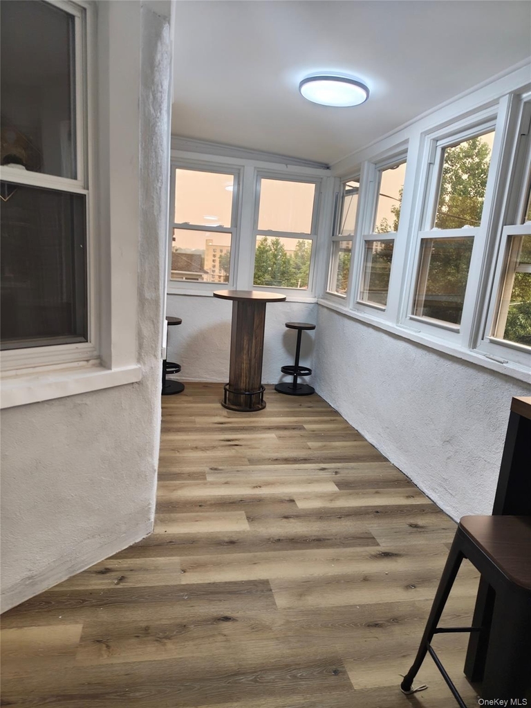 133 Lincoln Avenue - Photo 3