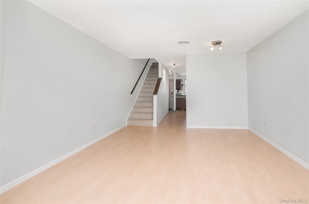 8 Davids Lane - Photo 2