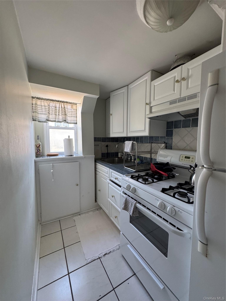 3 Clayton Avenue - Photo 3