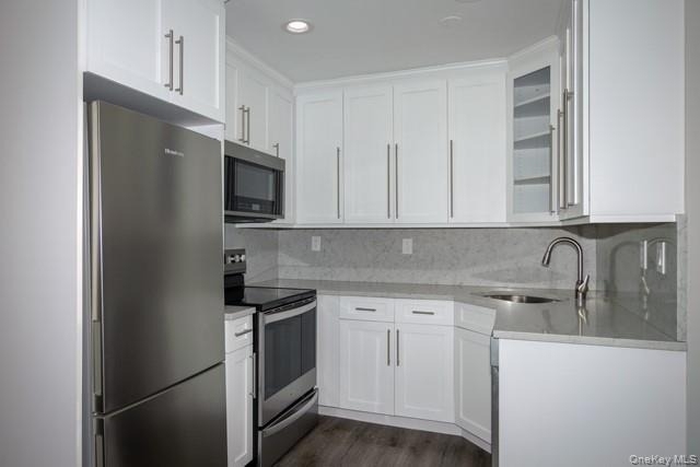 105 Overton Avenue - Photo 1