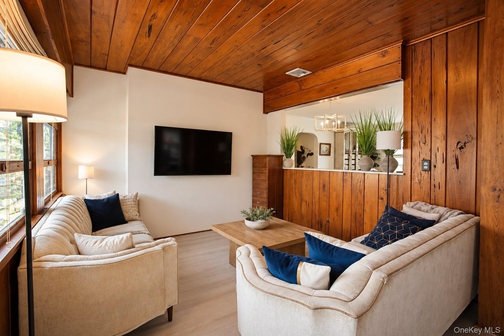 455 E Park Avenue - Photo 18