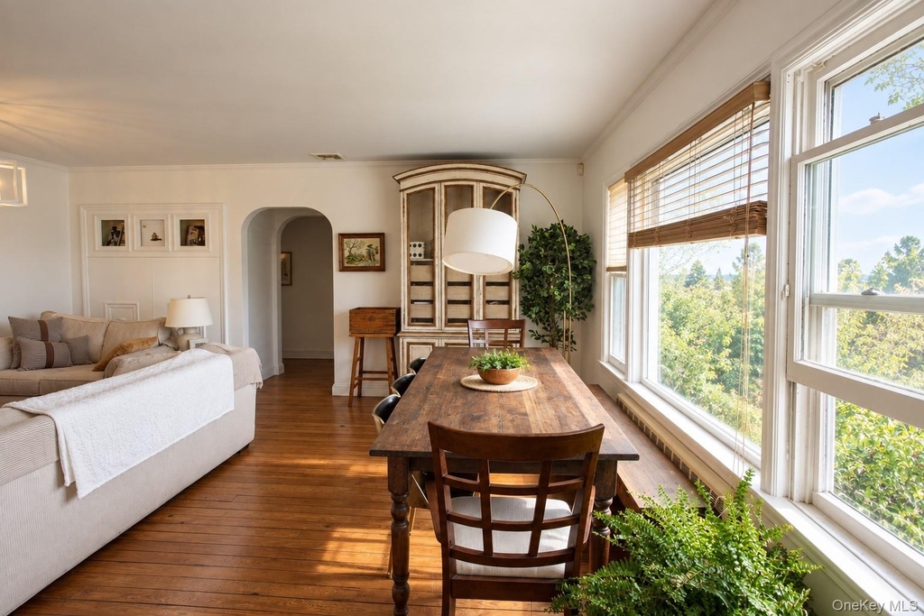 455 E Park Avenue - Photo 3