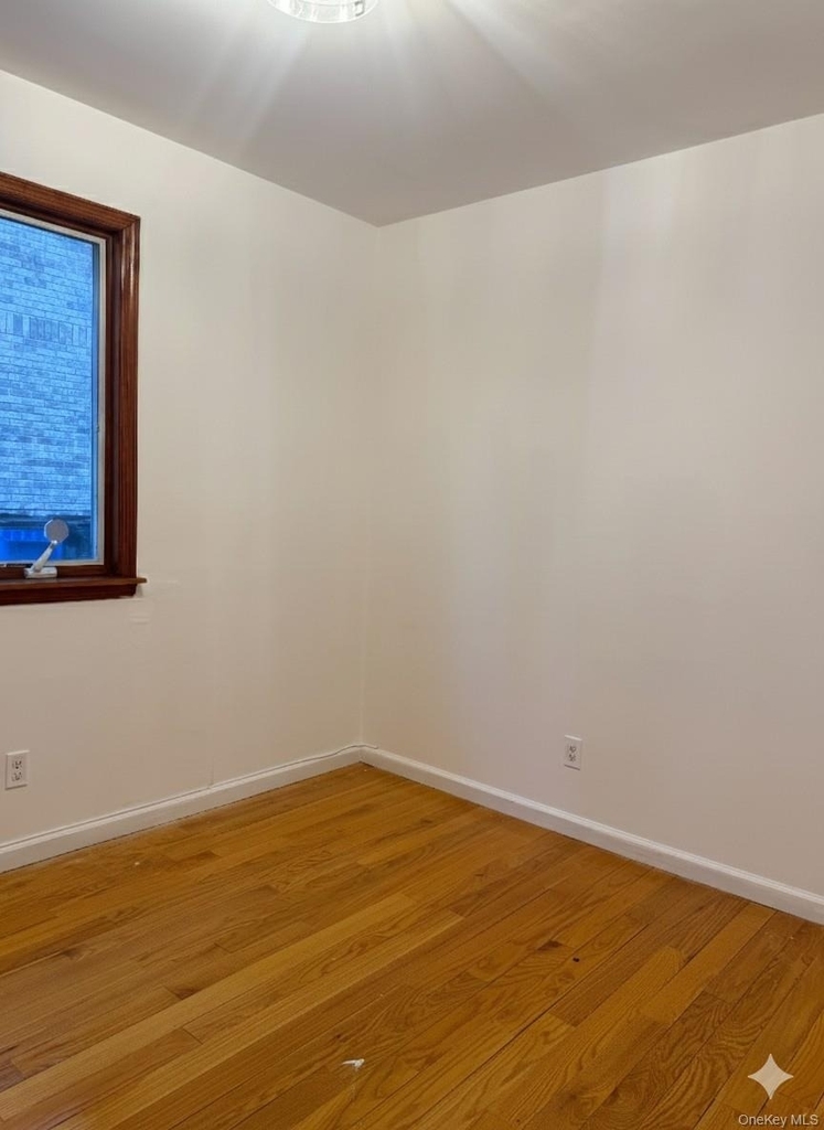 4035 191st Street - Photo 5