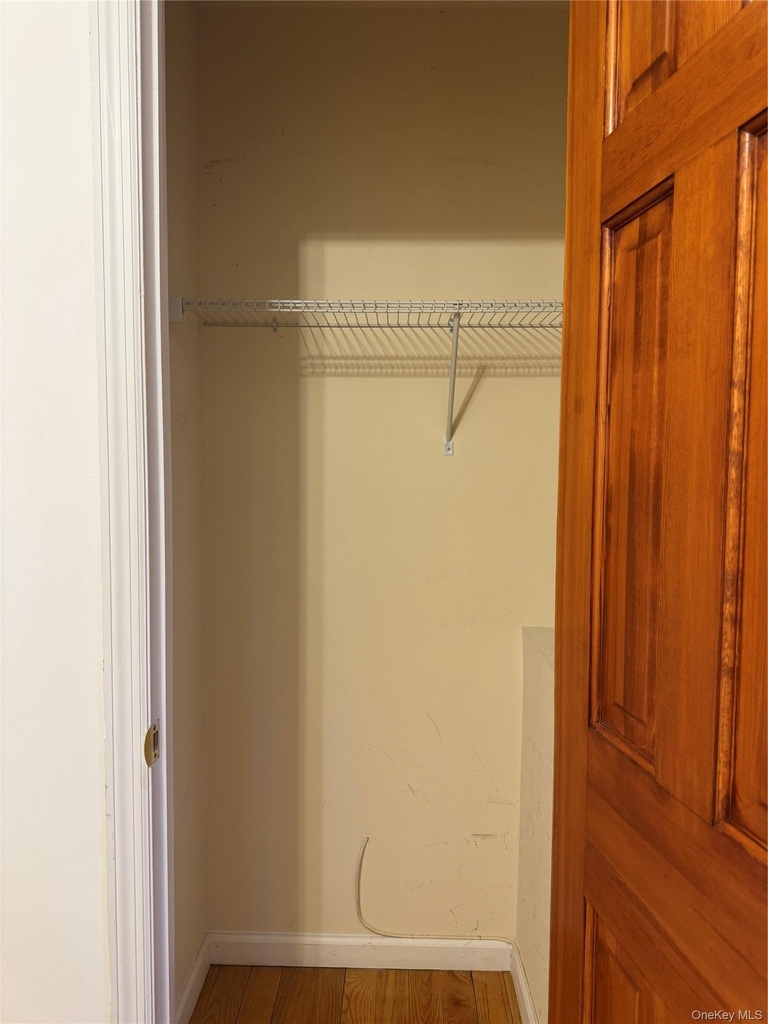 4035 191st Street - Photo 3