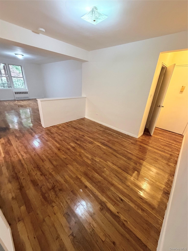 40-15 61st Street - Photo 3