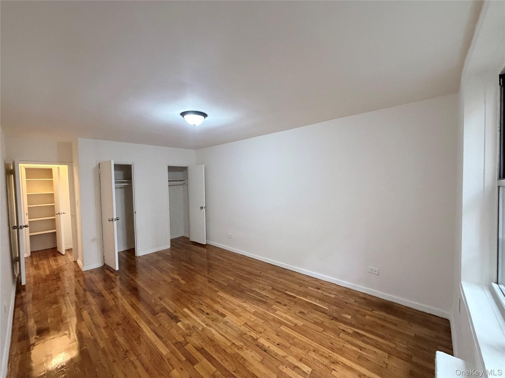 40-15 61st Street - Photo 10