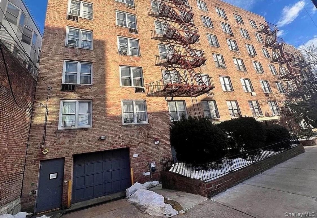 40-15 61st Street - Photo 27