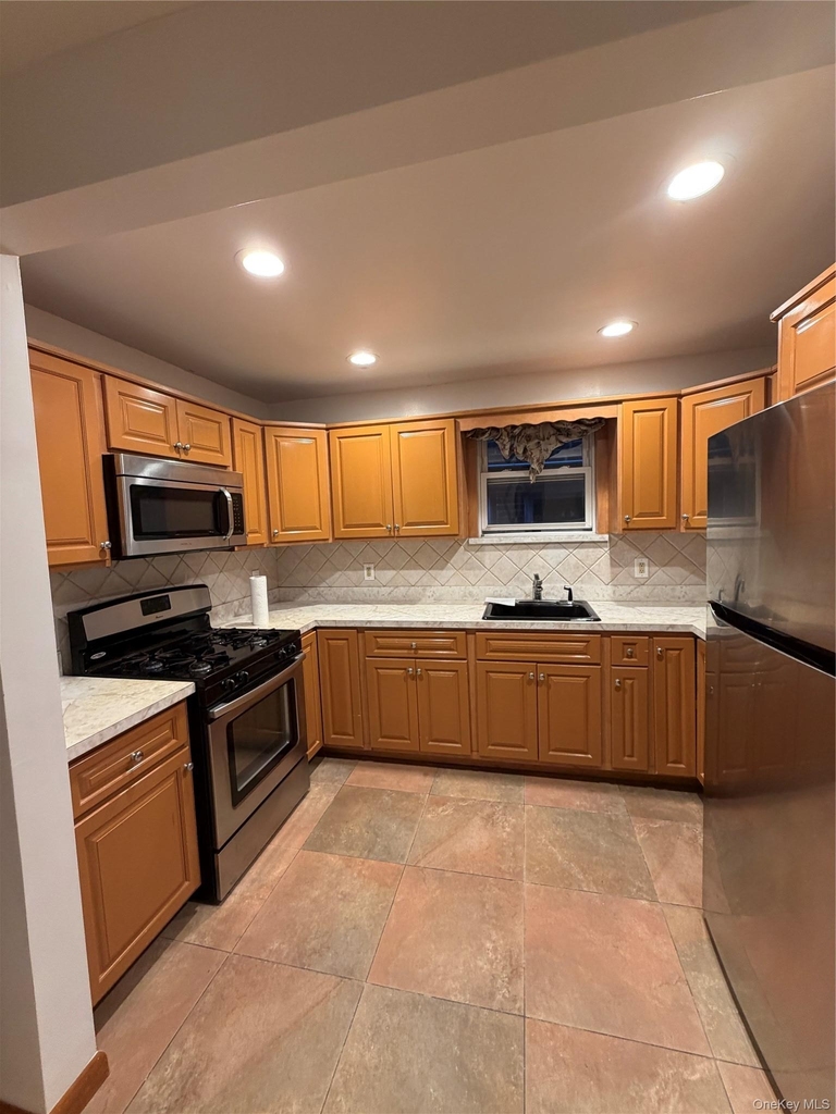 13324 133rd Street - Photo 7