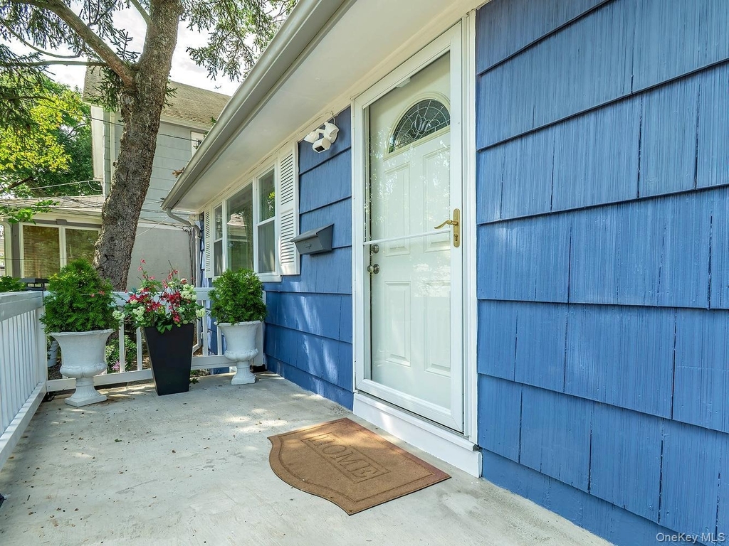 19 Elm Street - Photo 1