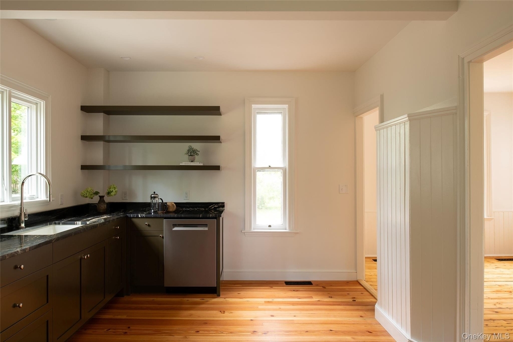 42-44 Montgomery Street - Photo 17