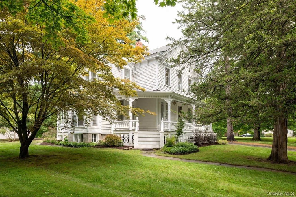 42-44 Montgomery Street - Photo 1