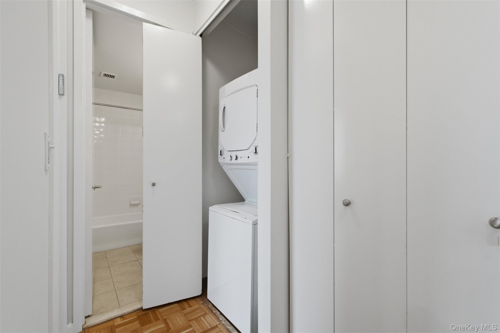 35 N Chatsworth Avenue - Photo 18