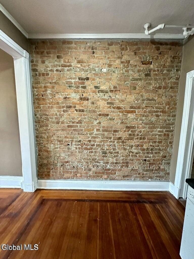 39 S Lake Avenue - Photo 1