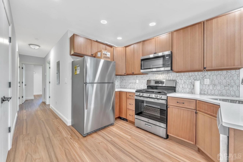 256 Main Street - Photo 8