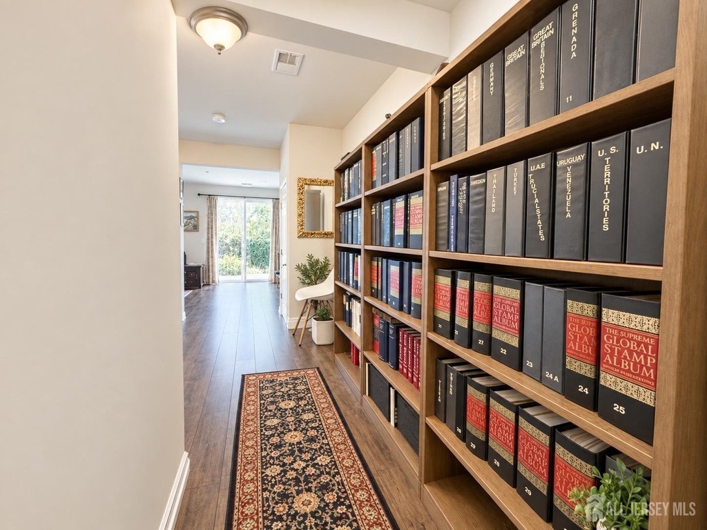 306 Dickson Court - Photo 6