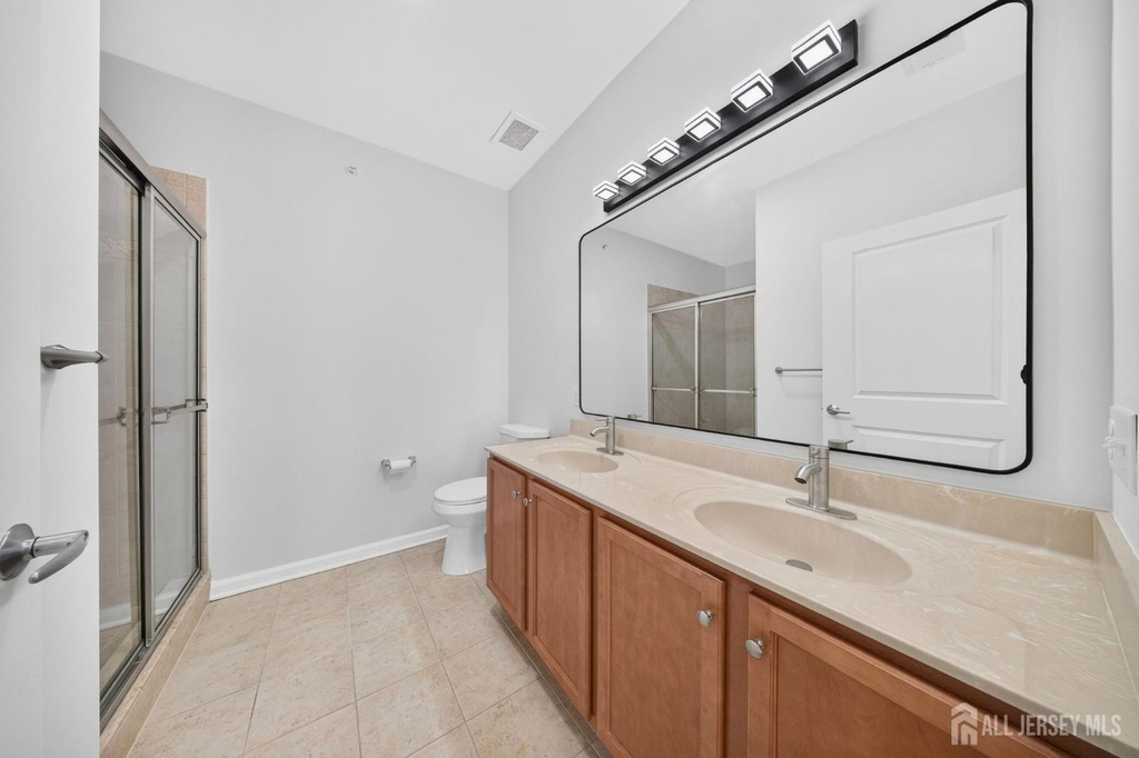 645 Doral Court - Photo 12