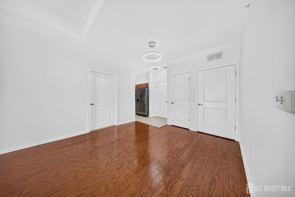 645 Doral Court - Photo 8