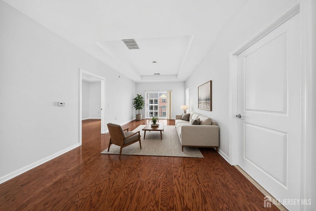 645 Doral Court - Photo 6