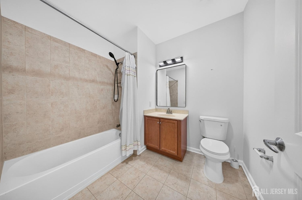 645 Doral Court - Photo 4