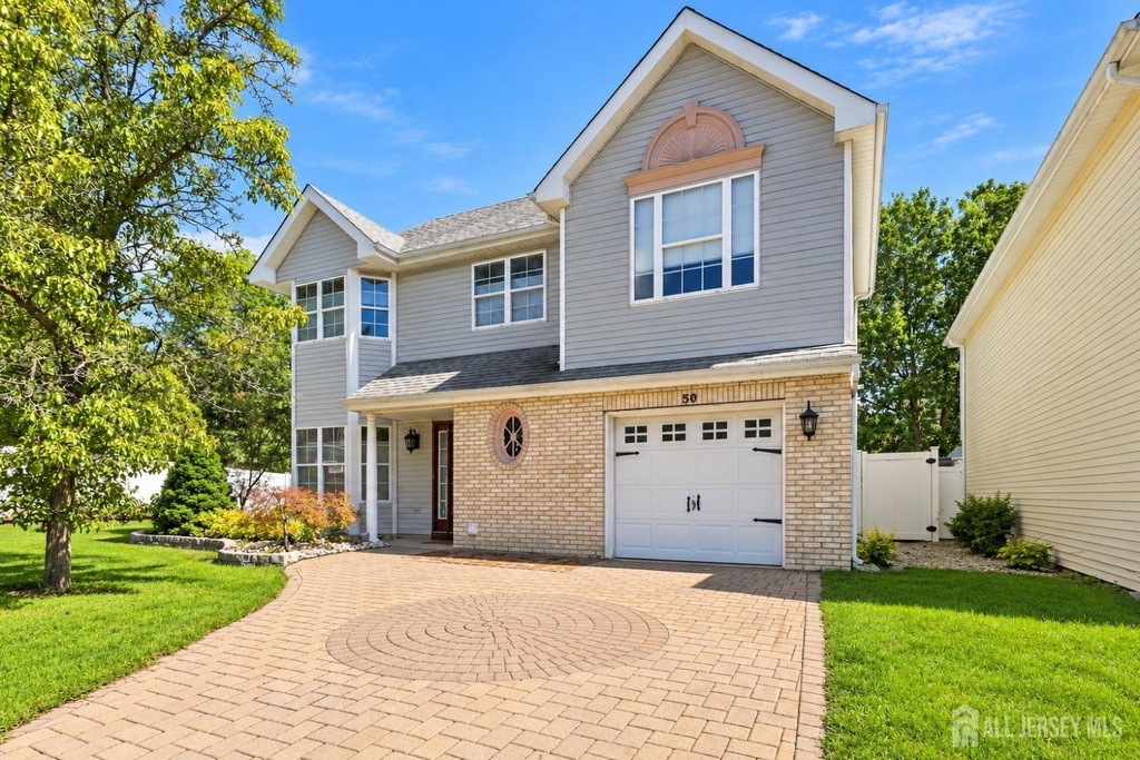 50 Glen Oaks Court - Photo 1