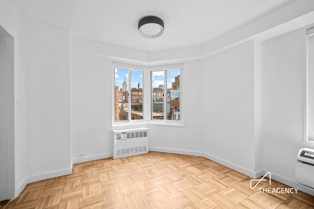 175 W 12th Street - Photo 2