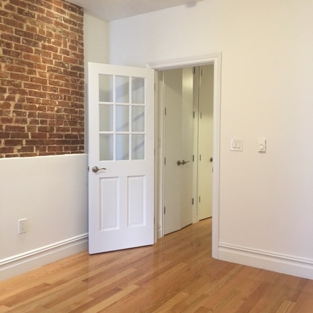 888 10th Avenue - Photo 2