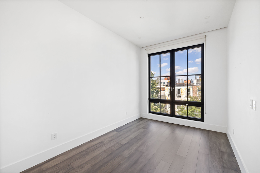 147 14th Street - Photo 5