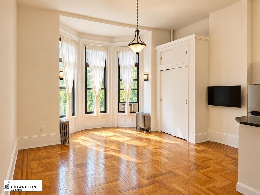 147 Amity Street - Photo 1
