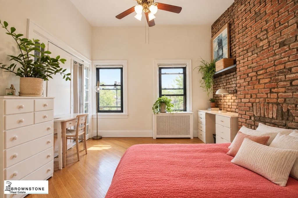 226 Court Street - Photo 3