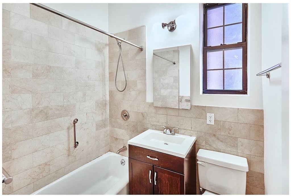 155 E 85th Street - Photo 4