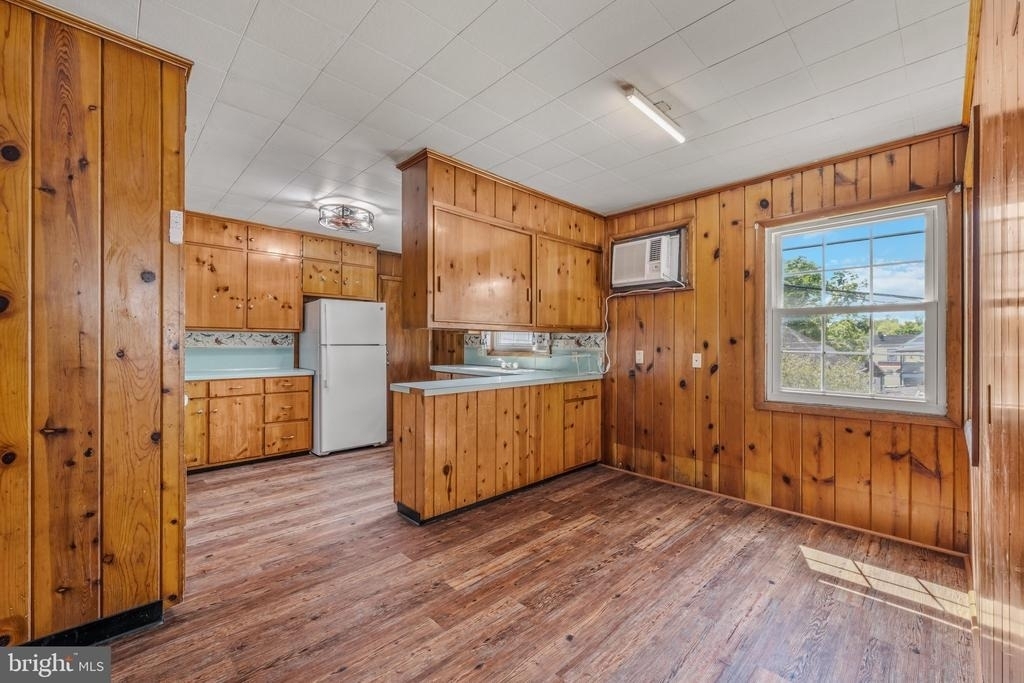 268 Wilkes Street - Photo 6