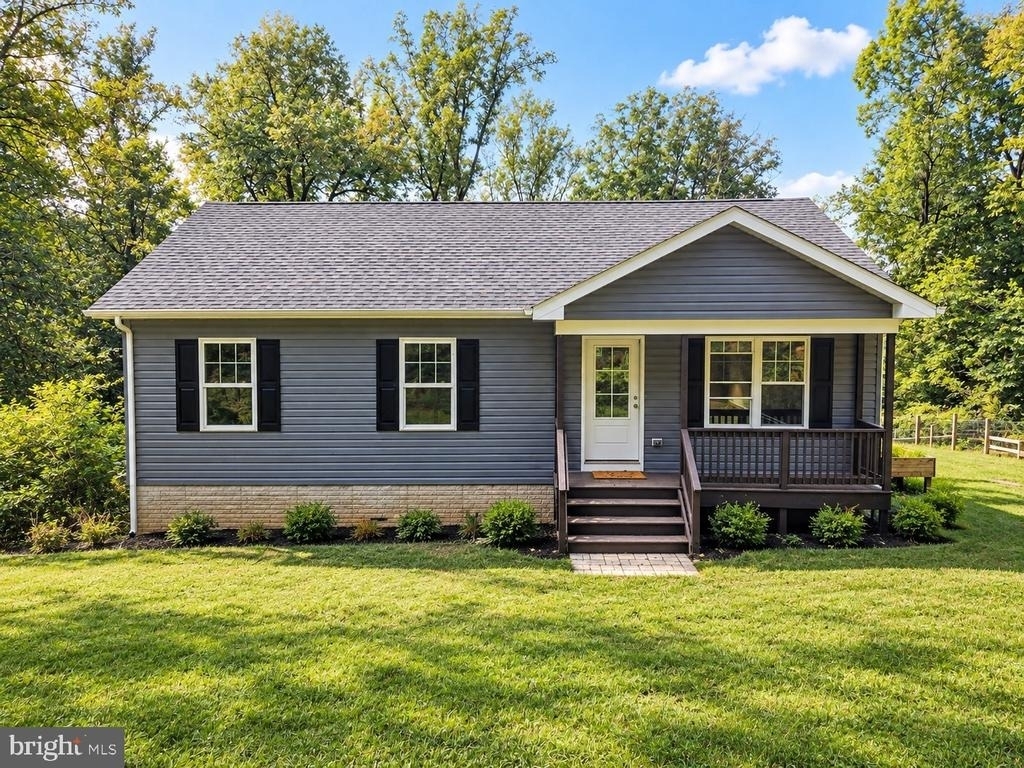 210 Gayles Lane - Photo 1